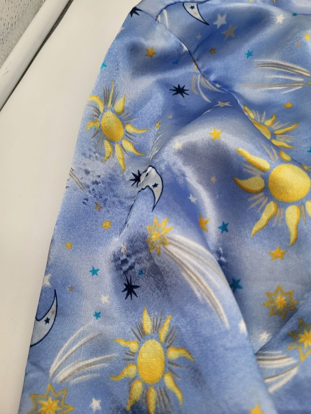 Vintage Kathryn Women LG Blue Satin Robe Sun Moon Stars Print 90s Celestial - Picture 10 of 10